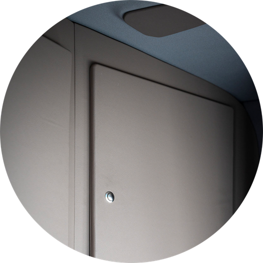 Armadietti interno cabina